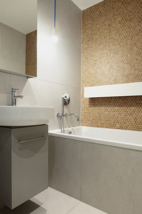 Korkový byt, Formalfatal,