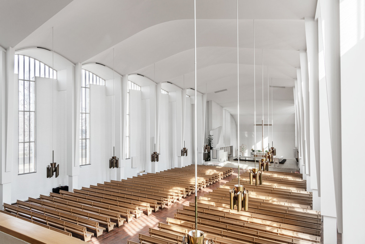 Zapsáno do UNESCO: Aalto Centre, sál Kříže v kostele Planis (Alvar Aalto, 1960-1986).