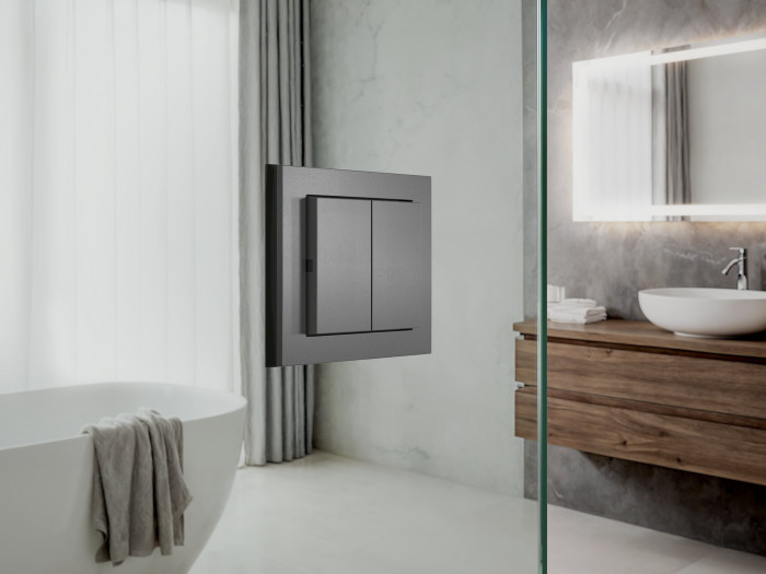 Smart Switch se jednoduše nalepí kamkoliv je třeba: na sklo, mramor, dřevo, kov nebo beton.