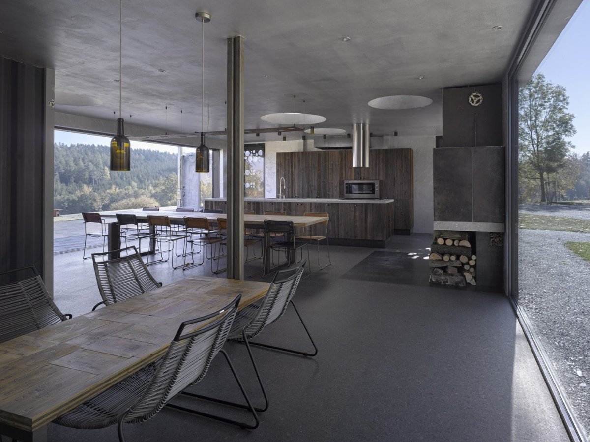 Re-Born - soubor rekreačních objektů z námořních kontejnerů, Nedvěd architekti
