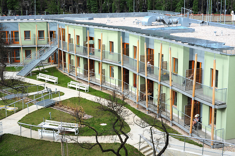 Domov sociální péče Hagibor, L&P atelier / Jan Línek, Josef Kolář, 2008