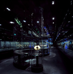 Bollinger Jewellery Gallery, Eva Jiricna Architects Limited, dokončeno 2008.