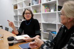 Karen Cook během své návštěvy na FA ČVUT