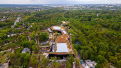 Orientarium v Lodži na ploše deseti fotbalových hřišť