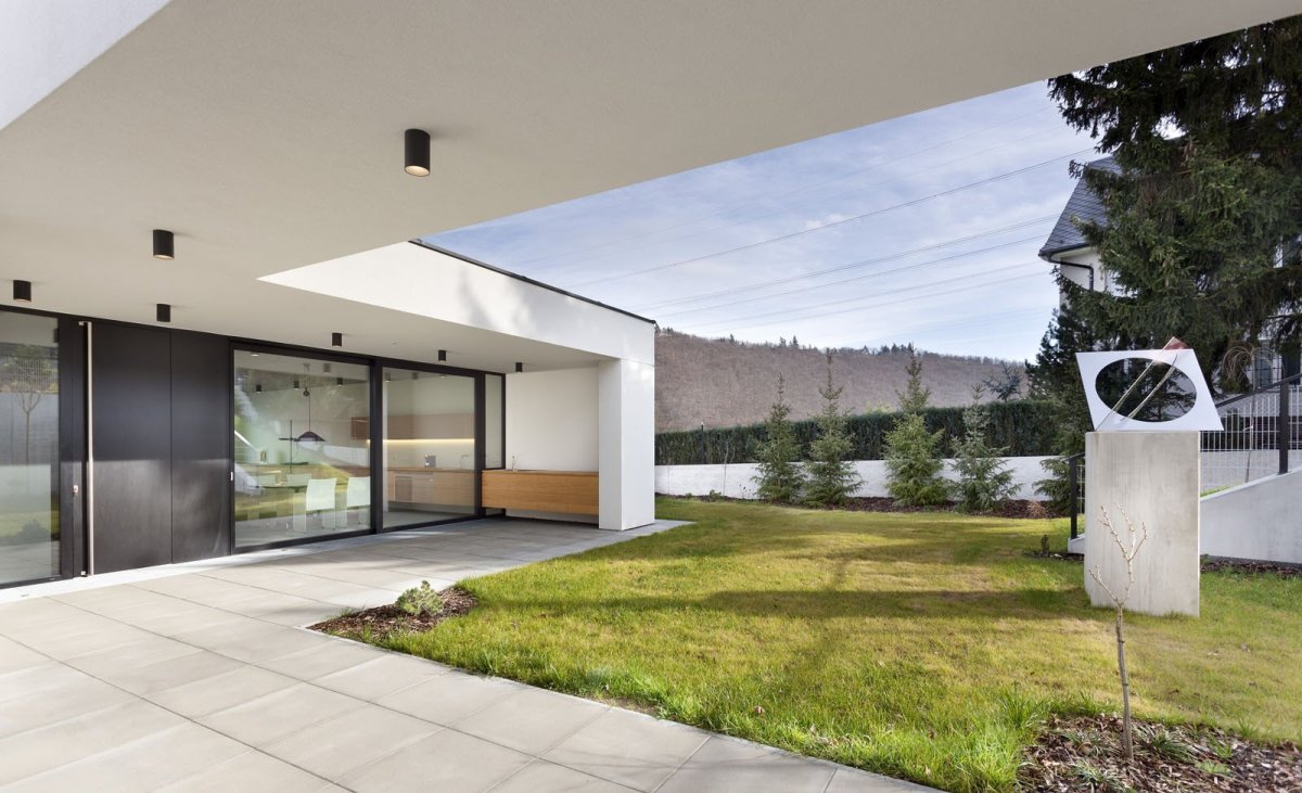 OK Plan Architects, Rodinný dům v Měchenicích - foto