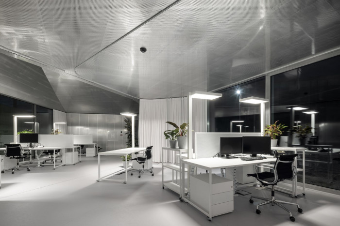 Vývojové inovační centrum KOMA se zaměřuje na nové konstrukční řešení, testování materiálů a optimalizaci výroby.