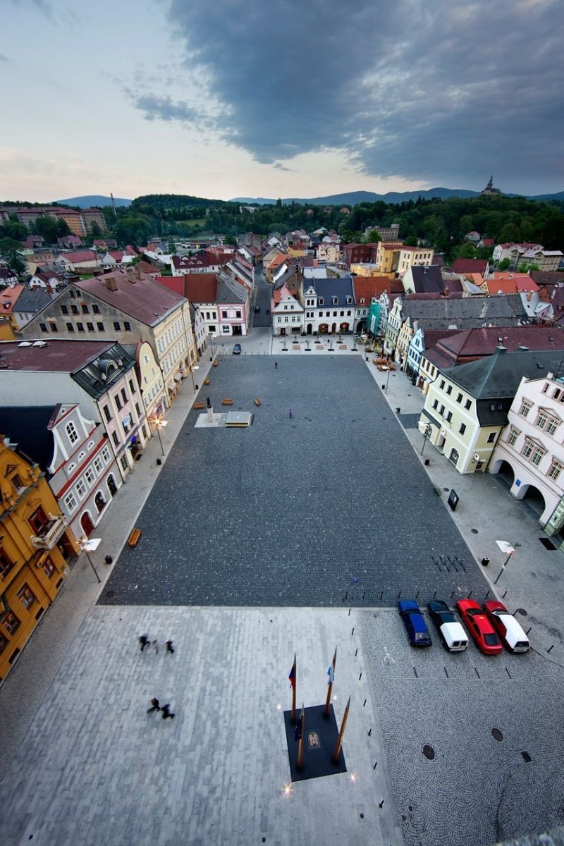 Vladimír Balda architekt & atakarchitekti, Rekonstrukce náměstí ve Frýdlantu – foto