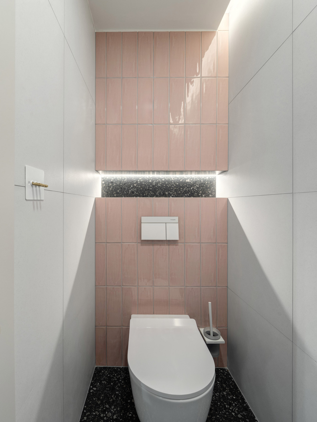 Nové koupelnové studio Hub in Bath v Karlíně vzniklo spojením čtyř výrobců sanitárních produktů.