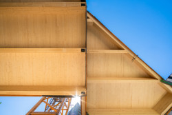 Stavba (V Team, dům Haut)