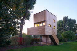 Dřevěný výměnek na Praze 4 od studia PRAJAGA