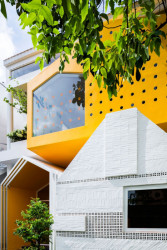 KIENTRUC O, Chuon Chuon Kim Kindergarten - foto