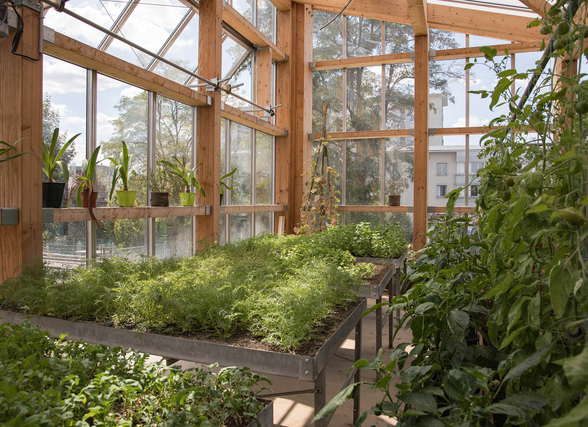 Komunitní ekologické centrum v Paříži od Grand Huit a Mélanie Drevet