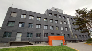Krajský úřad Olomouckého kraje s novou fasádou