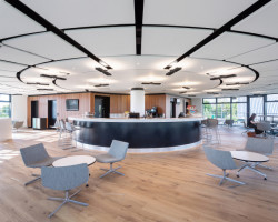 Studentské bydlení Dyson Institute of Engineering and Technology v anglickém Malmesbury, WilkinsonEyre Architects