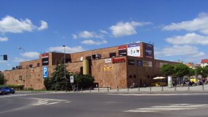 Obchodní dům Uran, dnes Banco