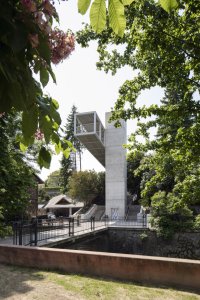 Lávka v Litomyšli od EHL & KOUMAR ARCHITEKTI: Lávka je konstrukčně pravdivá, vše je přiznané a na materiály, ocel i beton, si můžete sáhnout