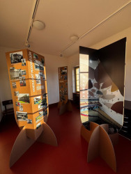 Od 9. března do 4. června 2025 je možné navštívit výstavu Caracas: Zapomenutá metropole modernismu ve Winternitzově vile.