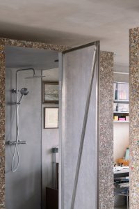 Papundekl architekti - Tři boxy z Packwallu v otevřeném prostoru: Rekonstrukce bytu v Praze-Proseku