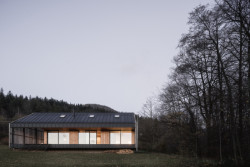 Dřevěný rodinný dům od studio Ark