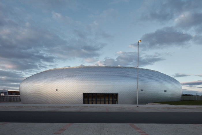 Sportovní hala Dolní Břežany od sporadical