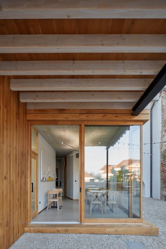 Vinařství Nešetřil ve Znojmě, ORA (originální regionální architektura)/ Jan Veisser, Jan Hora, Barbora Hora