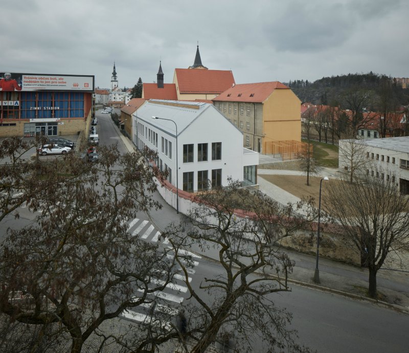 Přístavba Katolického gymnázia v Třebíči, Ateliér Tišnovka