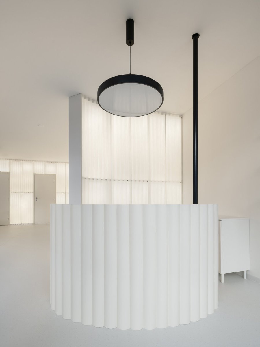 Recepce (Nehtové studio NailSpot; Studio Plyš)