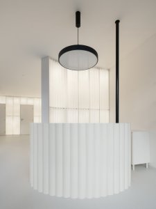 Recepce (Nehtové studio NailSpot; Studio Plyš)