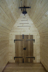 Jana Krákorová (ABM architekti), Zvonička na Vlašských Boudách – foto