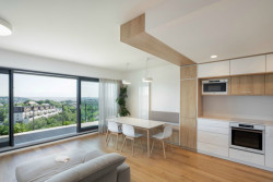 Byt Košíře, NEUHÄUSL HUNAL