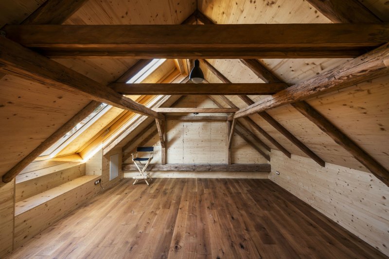 Přístavba v Jižních Čechách, Huť architektury Martin Rajniš