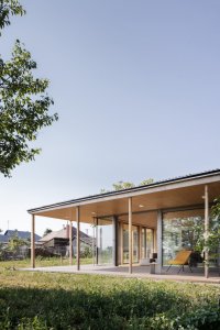 Rodinný dům od z pera architekta Tomáše Šeba a studia ROAR ve slovenské vesnici Palárikovo