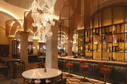 Hotel a restaurace v centru města – Imperial Riding School