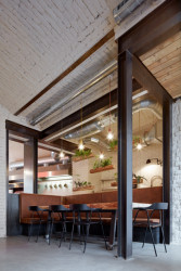 Street food bistro Pipca, mar.s architects