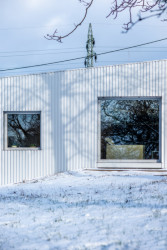 Rodinný dům v Radvanicích, ti2 architekti / Tomáš Kozel, Kamil Měrka