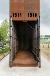 Monument Majer, N/A / Benjamín Brádňanský, Vít Halada, Maroš Greš