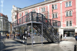 Díky rychlosti výroby, dodávky a výstavby modulárních konstrukcí pomáhá společnost KOMA lidem v neočekávaných životních situacích