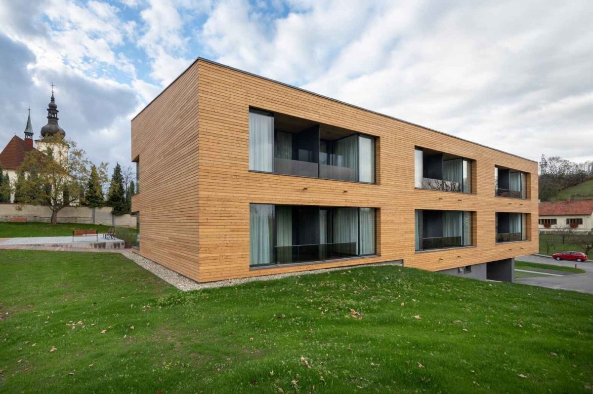 Bytový dům pro seniory ve Staříči od Kamil Mrva Architects