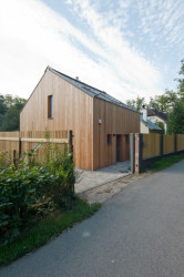 Proměna chaty v rodinný dům od studia Prajaga v Praze