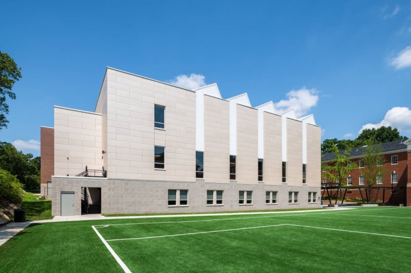 Swisspearl Reflex na DC Internacional school ve Washingtonu.