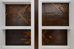 Dřevěné panely od Čestmíra Kafky, dnes v restauraci Kafka Brasserie