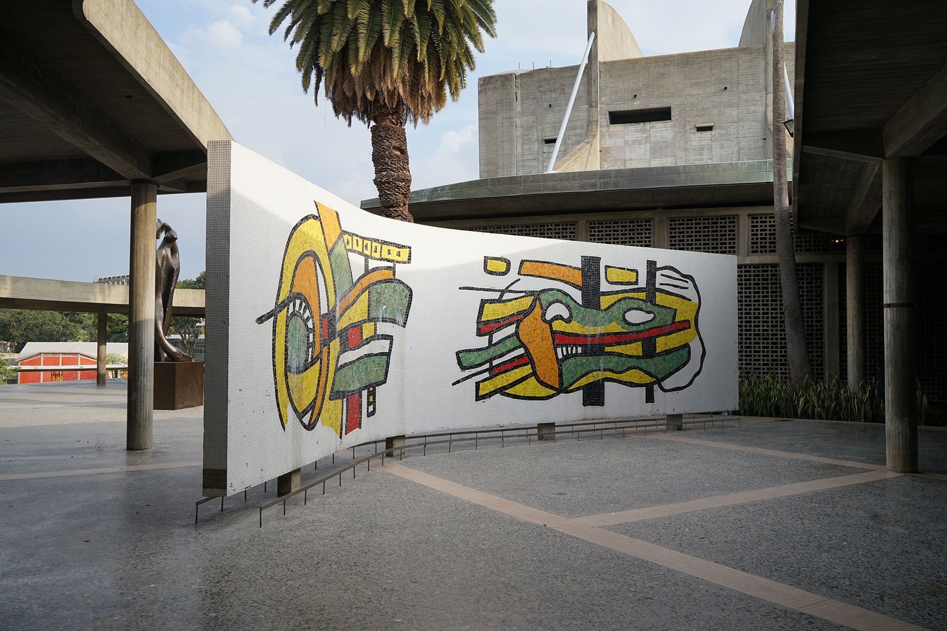 Od 9. března do 4. června 2025 je možné navštívit výstavu Caracas: Zapomenutá metropole modernismu ve Winternitzově vile.