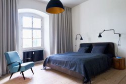 Bydlení v klášteře, Ti architekti