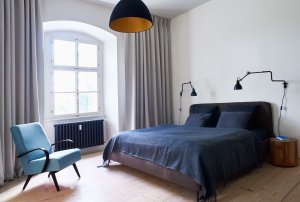 Bydlení v klášteře, Ti architekti