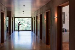 Švýcarská ambasáda v Nairobi, Roeoesli & Maeder Architekten