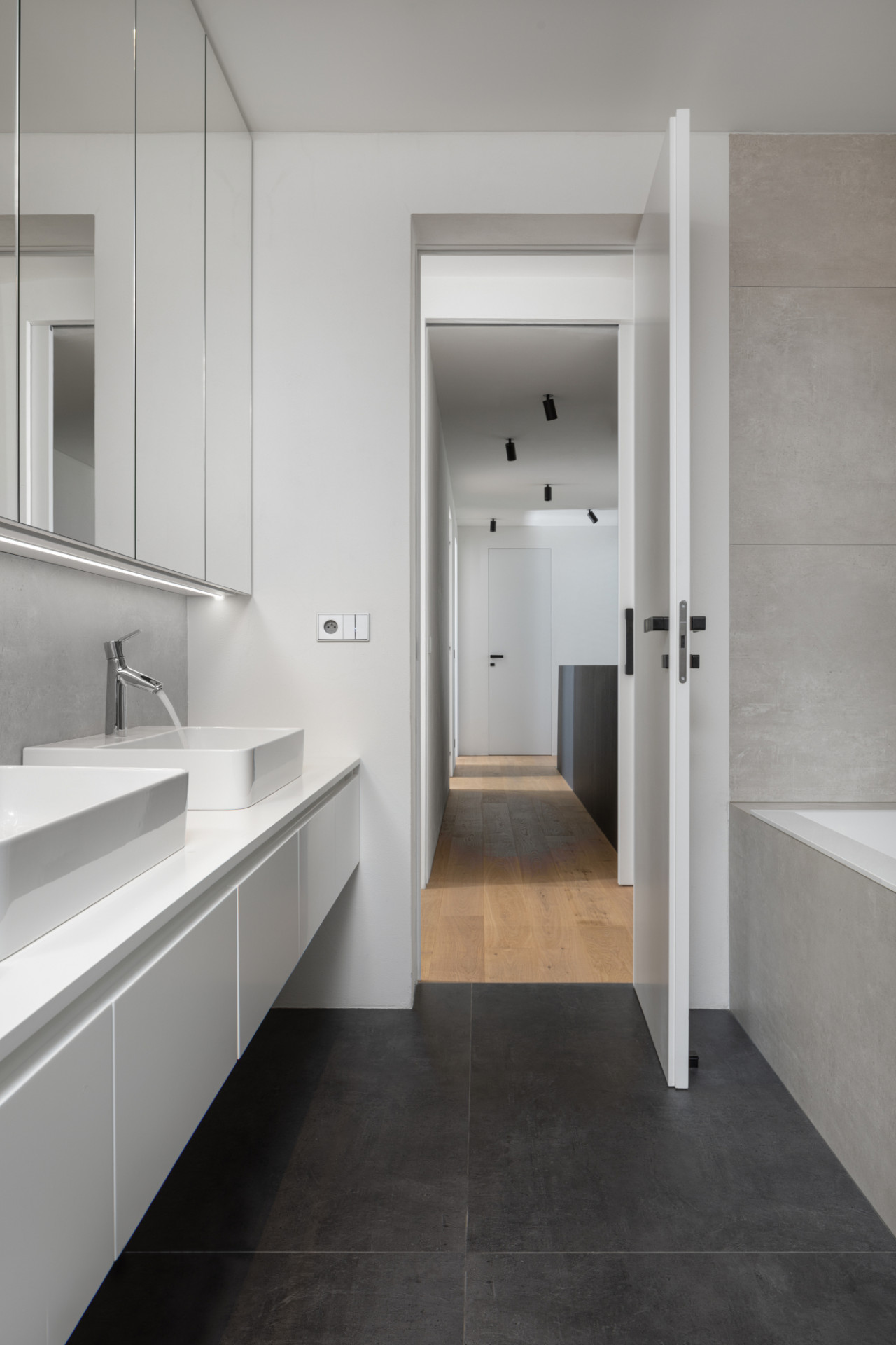 RD na Rovinách, Labor 13 / Albert Pražák, Martin Vomastek, Jan Vojtěch, Jiří Bardoděj