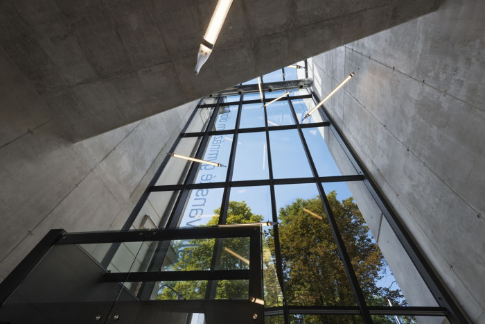 Dostavba budovy Slovanského gymnázia Olomouc, Miroslav Pospíšil