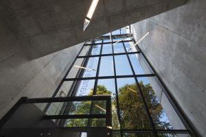 Dostavba budovy Slovanského gymnázia Olomouc, Miroslav Pospíšil