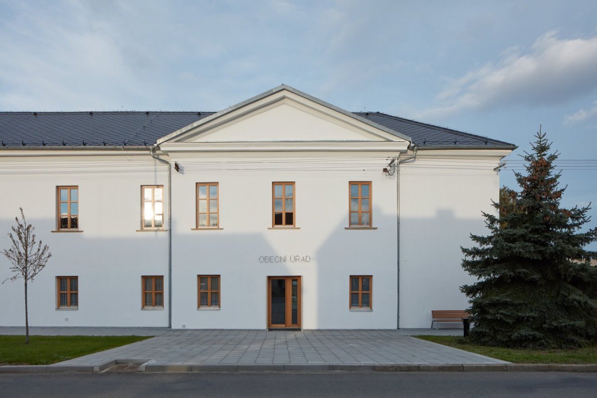 Obecní úřad Hluchov, Jiří Markevič / Public atelier, Jaroslav Sedlák / Fuuze