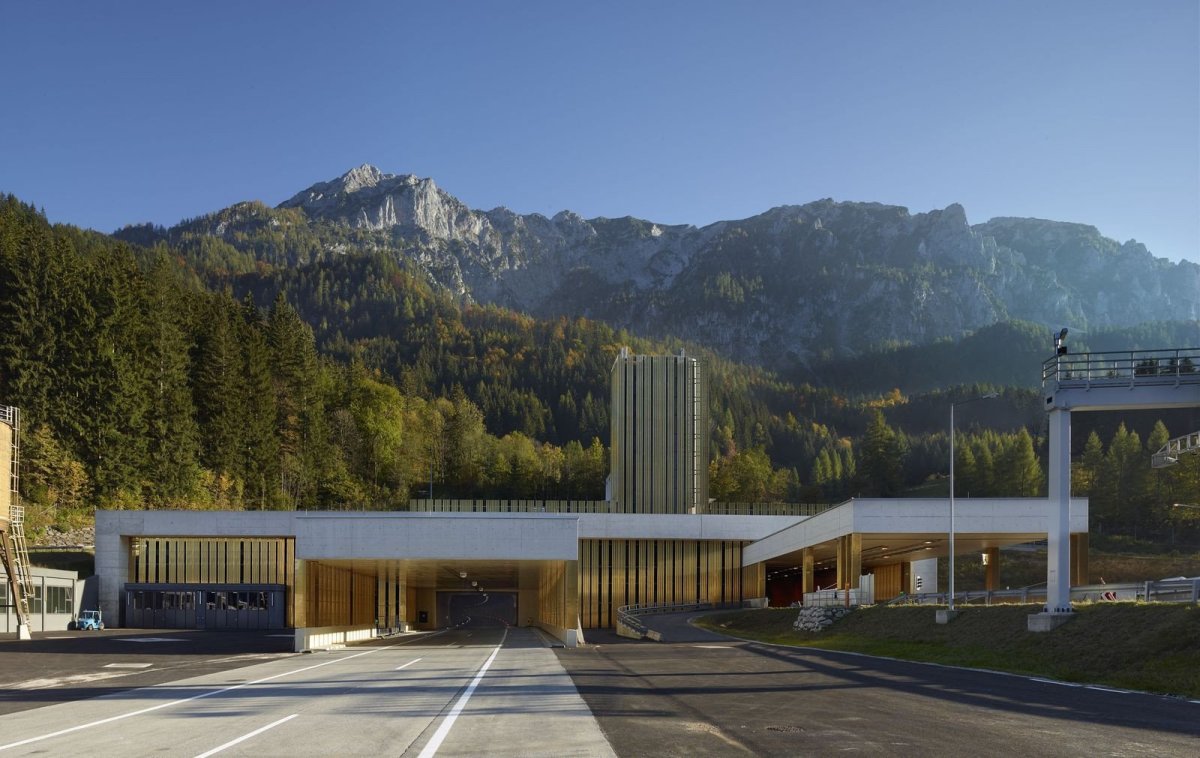 Vjezd do silničního tunelu, Riepl Riepl Architekten